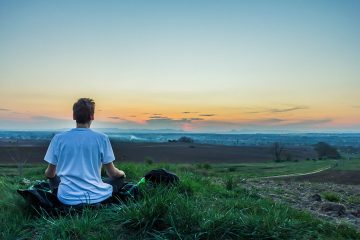 UM GUIA FÁCIL PARA MEDITAR  POR 5 MINUTOS